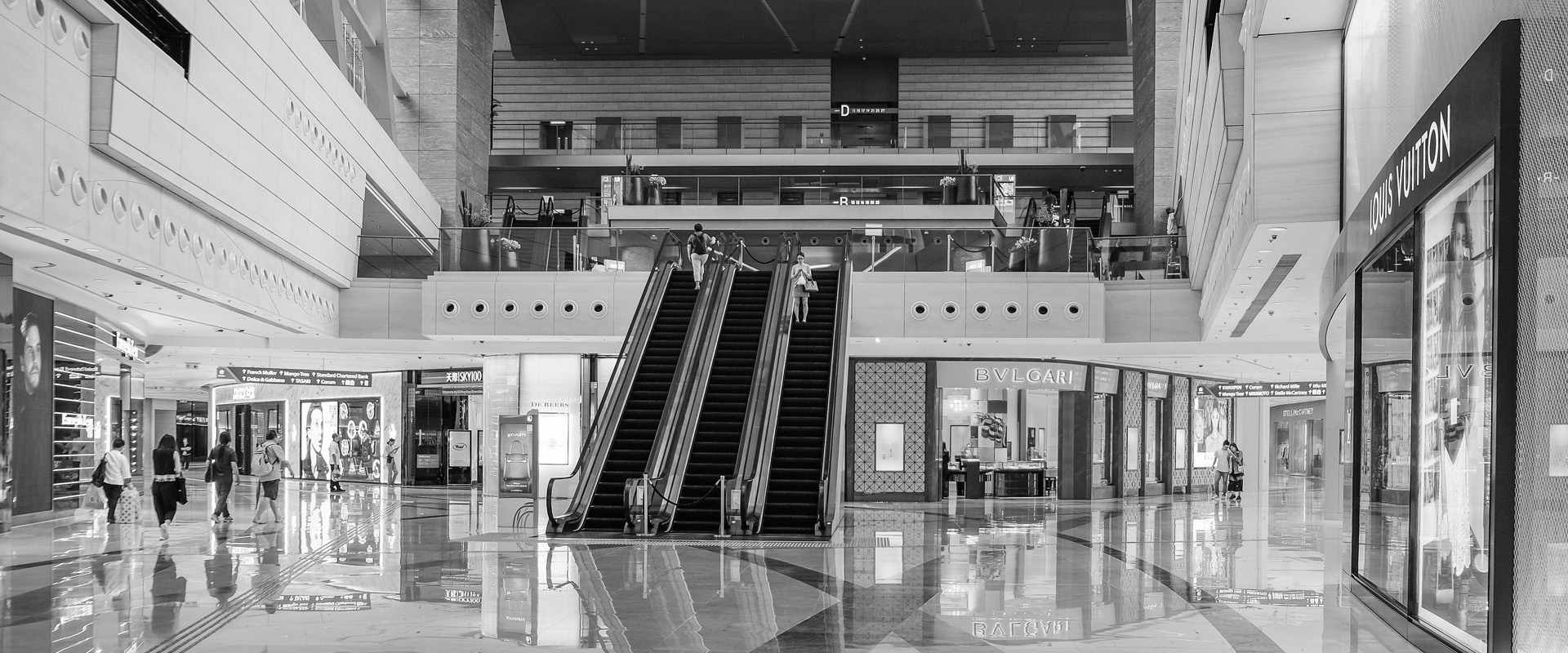 MKM shopping mall cleaning team supporting a public environment